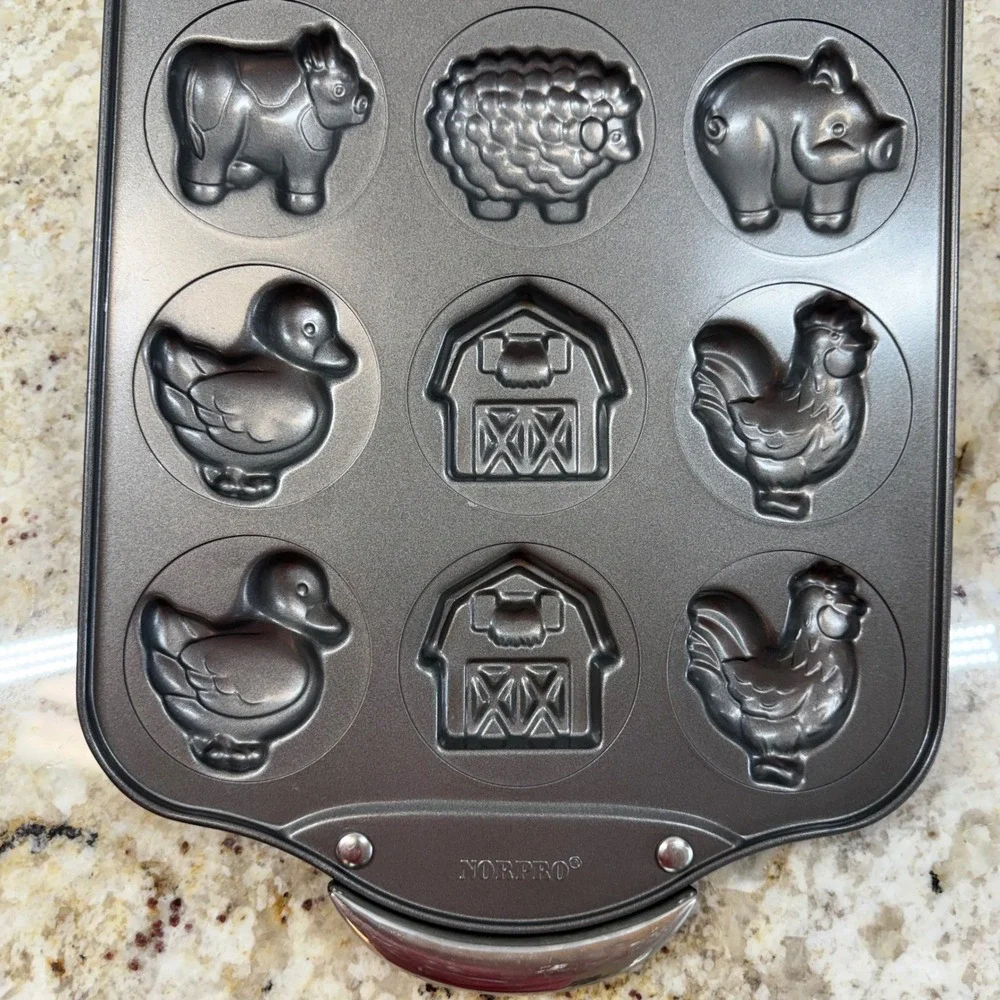 Norpro Farm Animals Barn Nonstick 12 Cavity Cookie Pan Stainless Handles Gray
